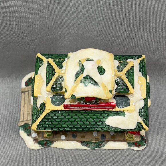 Cobblestone Corners Ceramic Christmas Village Train Station Holiday Decor Y2K - Picture 8 of 13